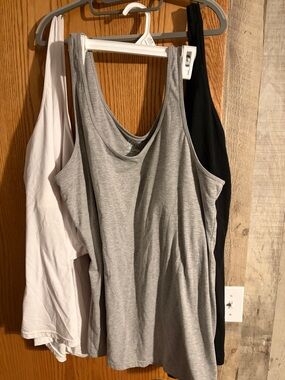 Kalon Studios Gray Tank Top with White and Black Layering Set